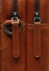 The Chesterfield Brand FABIAN LAPTOPFACH - Ventiquattrore - cognac