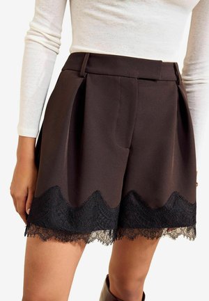 Friends Like These, LACE TRIM SHORTS - Shorts - brown