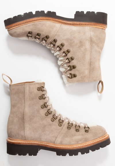 Grenson NANETTE - Botas de tornozelo com plataforma - maple