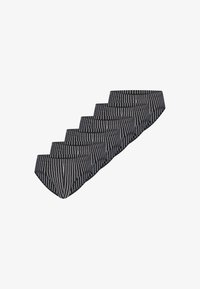 Sélectionné, schwarz