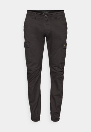 Lyle & Scott UPTON PARK TROUSERS - Pantaloni cargo - jet black