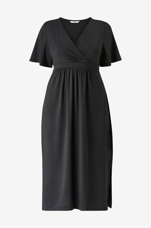 Černé šaty s výstřihem do V, krátkými volánovými rukávy a nabíraným pasem. Vyrobeny z měkké tkaniny, mají boční rozparek pro snadný pohyb a pohodlí.