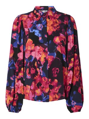 Blouse florale avec de longues manches bouffantes, présentant un mélange de couleurs vives : rose, orange, bleu, sur un fond noir. Col avec boutons.