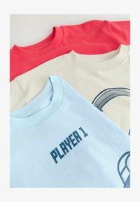 Ei valittu, red blue cement