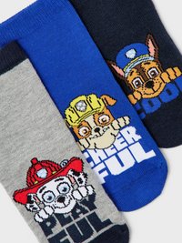 Due paia di calzini per bambini con cani dei cartoni animati. Materiale in maglia, colori grigio, blu e blu scuro. I design presentano grafiche giocose e testi.