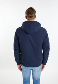 Navyblauwe hooded jacket met een gladde textuur, elastische manchetten en tailleband. Kenmerkt zich door een eenvoudig ontwerp en heeft geen zichtbare hardware.