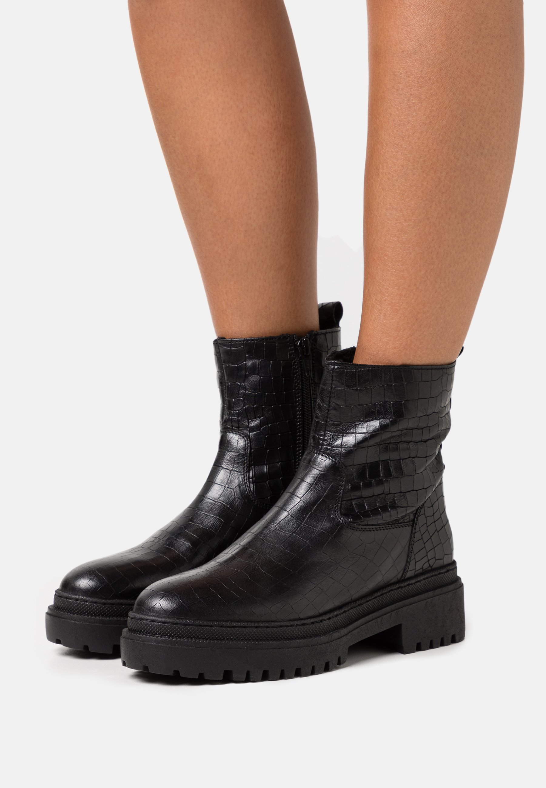 zign platform boots