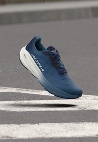 Επιλέχθηκε, navy/light blue