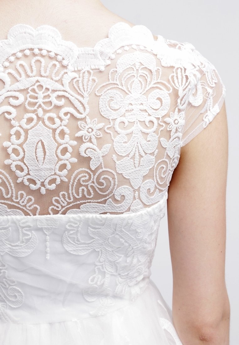 chi chi london white floral embroidered dress Chi Chi London White V-Neck Floral Lace Midi Dress 36 Womens