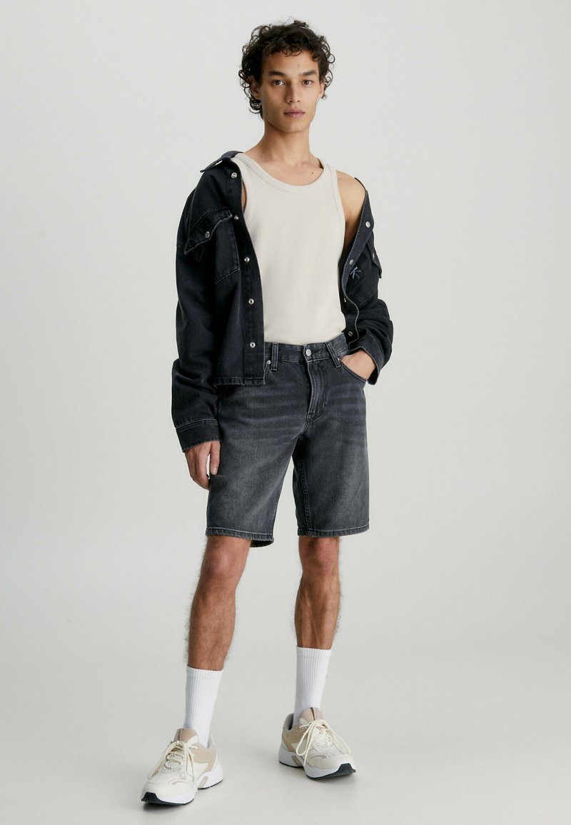 Calvin Klein Jeans Short en jean - denim black