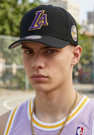 Mitchell & Ness, NBA DOUBLE CLUTCH PRO SNAPBACK  LOS ANGELES LAKERS - Καπέλο - black