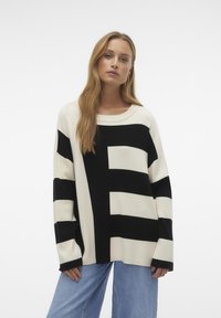 Vero Moda - VMHERMOSA O-NECK  - Stickad tröja - birch/black Miniatyrbild 1