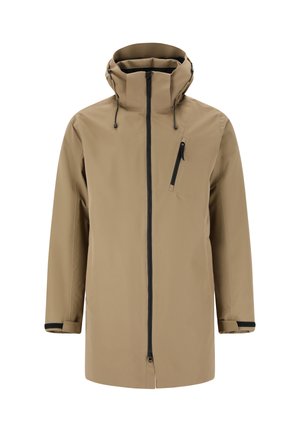 Veste imperméable beige avec col haut, cordons de serrage réglables, fermeture éclair à l'avant et poche poitrine zippée. Finition en tissu lisse et texturé.