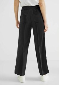 Street One LOOSE FIT - Pantalon classique - schwarz