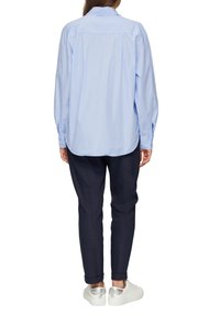 s.Oliver GESTREEPTE - Hemdbluse - himmelblau