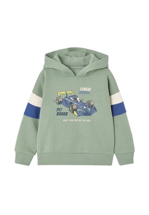 Hellgrüner Kapuzenpullover mit blauen und weißen Armstreifen, mit einer blauen Rennwagen-Grafik und rennsportbezogenem Text auf der Vorderseite.