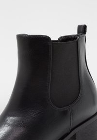 Tata Italia Botines bajos - black