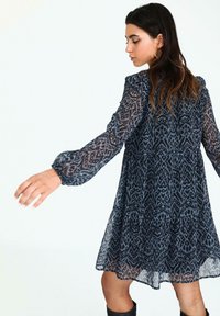 THE-ARE Vestido informal - grey