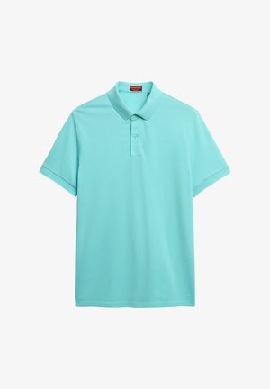 Camisa polo de manga corta en color turquesa, hecha de una mezcla de algodón, con una tapeta de tres botones y discretos acentos de logo en las mangas.