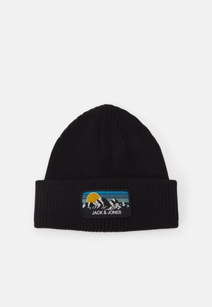 Beanie lavorato a maglia nero con texture a coste e un patch con montagne e un tramonto. Il patch riporta il testo "JACK & JONES."