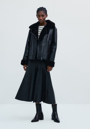 Leather jacket - black