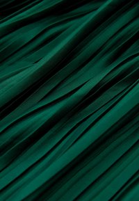 Next PLISSE ONE SHOULDER- REGULAR FIT - Maxi šaty - green