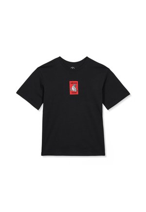 T-shirt noir à manches courtes avec un logo rectangulaire rouge présentant un chat gris et le texte noir « volcom stone » centré sur la poitrine.