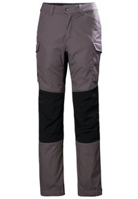 Pantalones cargo grises y negros elaborados con una tela duradera, con bolsillos, un corte recto y acentos en las rodillas en contraste.