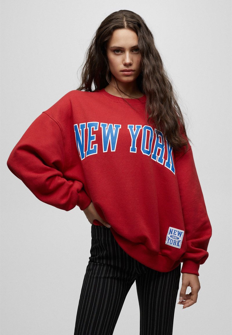 PULL&BEAR NEW YORK VARSITY Sweatshirt red/rouge ZALANDO.CH