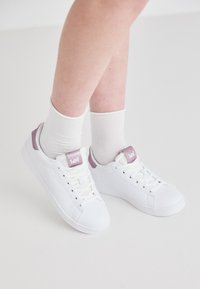 WOMEN LOW - Sneakers basse - bright white/mauve shadows