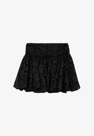 Schwarzer Rock aus strukturiertem Stoff mit Lochmuster, gerafftem Design und breitem Bund. Ausgestellt und kurz in der Länge.