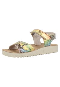 Sandalia iridiscente con dos correas ajustables, parte superior de imitación de cuero con un estampado animal multicolor y una suela de goma blanca texturizada.