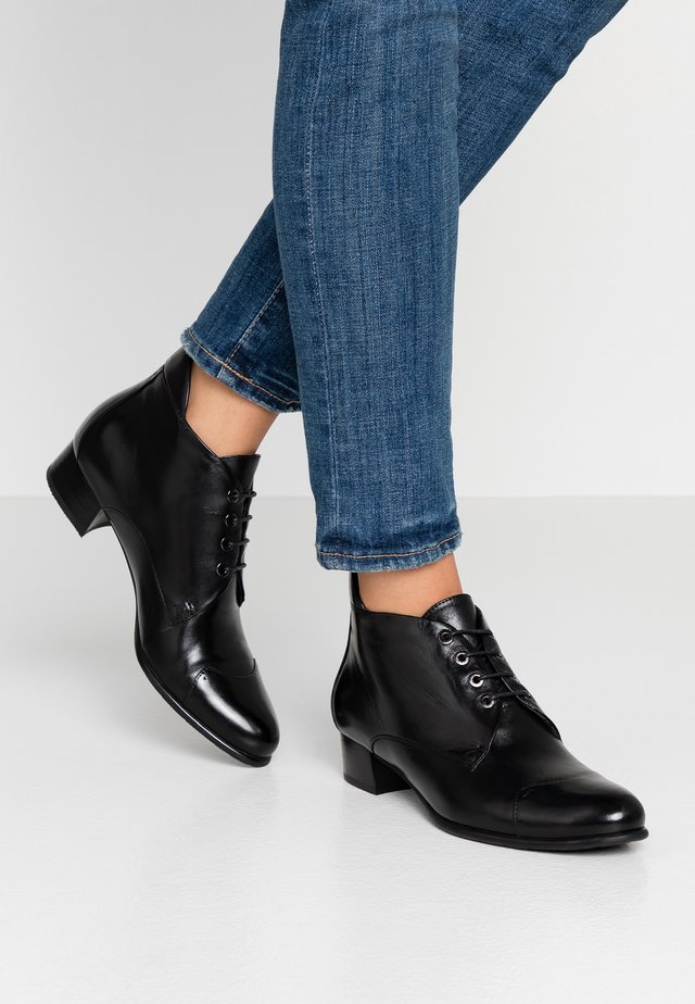 Botines bajos - polar glove nero