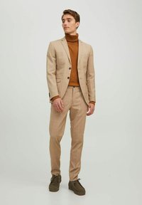 Jack & Jones JJEEMIL ROLL NECK - Trui - rubber