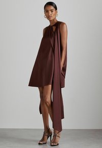 Reiss QUINN ATELIER DRAPED-SASH - Dnevna obleka - burgundy
