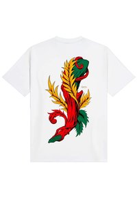 Witte T-shirt met korte mouwen, voorzien van een kleurrijk grafisch ontwerp van in elkaar grijpende rode, groene en gele bloemmotieven op de achterkant.
