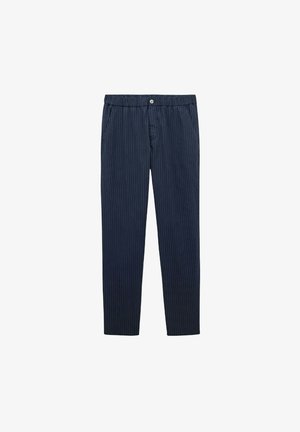 Pantalons à rayures bleu marine avec taille élastique, poches devant et coupe décontractée. Le tissu a une texture lisse et un léger éclat.