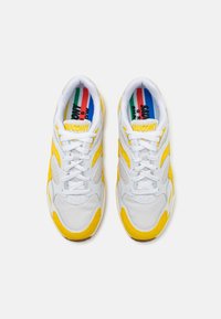 Saucony Sneakers - white