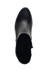 Bottine en cuir noir avec un bout arrondi, texture lisse et fermeture éclair sur le côté. L'intérieur dispose d'une semelle rembourrée pour le confort.