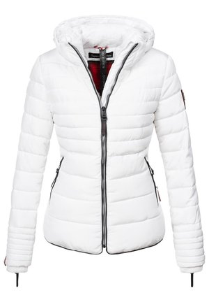 Chaqueta acolchada blanca con un diseño ajustado, acolchado horizontal, capucha forrada de piel y detalles en negro en la cremallera. Presenta bolsillos laterales.