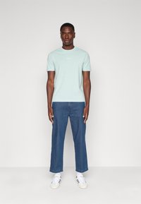 BOSS TCHUP - Basic póló - turquoise/aqua
