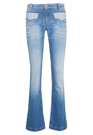 Lyseblå denim jeans med bootcut, frontlommer med klap, knaplukning og falmet vaskedetaljer på lår og knæ.