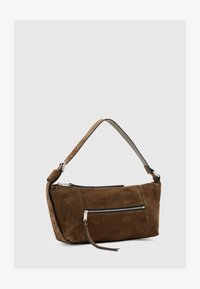 Wybrany, fango brown