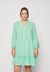 ONLY Carmakoma - CARMARRAKESH LIFE 3/4 TUNIC DRESS - Nappali ruha - spring bouquet/subtle green Miniatűr kép 1