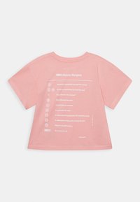MM6 Maison Margiela MAGLIETTA UNISEX - Triko s potiskem - peach pink