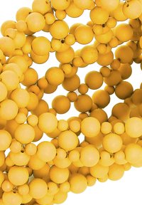 Collana di perline gialle realizzata con perline rotonde e texture di diverse dimensioni, intrecciate per un effetto a strati. Design semplice senza ulteriori accentuazioni.