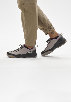CIMAÏ - Hiking shoes - beige