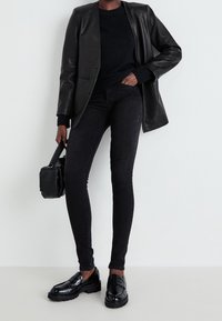 GAP Maglione - black