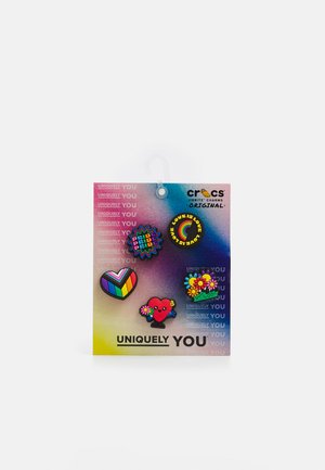 Crocs, JIBBITZ LOVE IS LOVE 5 PACK UNISEX - Other accessories - multi-coloured