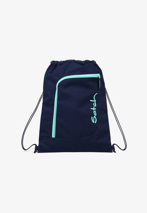 Dunkelblauer Kordelzug-Rucksack mit hellblauem Reißverschlussfach und "Satch"-Logo auf der Vorderseite, dünne schwarze Schulterriemen.